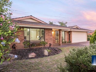 8 Heston Close, Leeming WA 6149