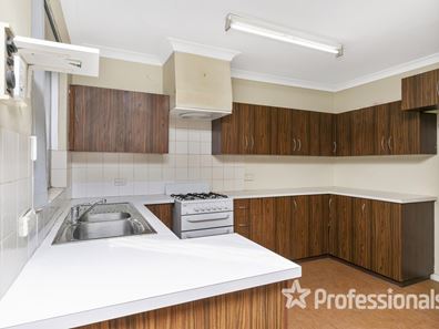 23 Coniston Way, Balga WA 6061