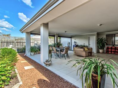 40 Rees Crescent, Rockingham WA 6168