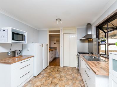 5 Westerly Crescent, Heathridge WA 6027