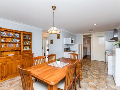5 Westerly Crescent, Heathridge WA 6027