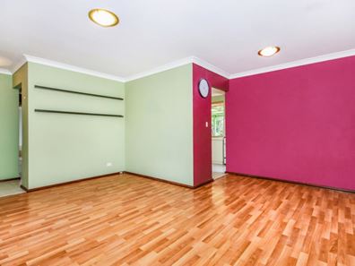 6 Briggs Place, Armadale WA 6112