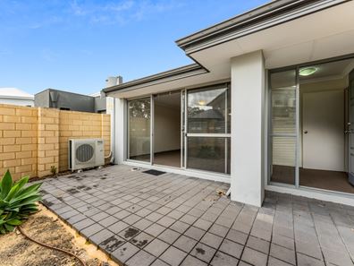 13/57 Southwell Crescent, Hamilton Hill WA 6163