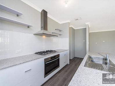 19 Salome Crescent, Lakelands WA 6180
