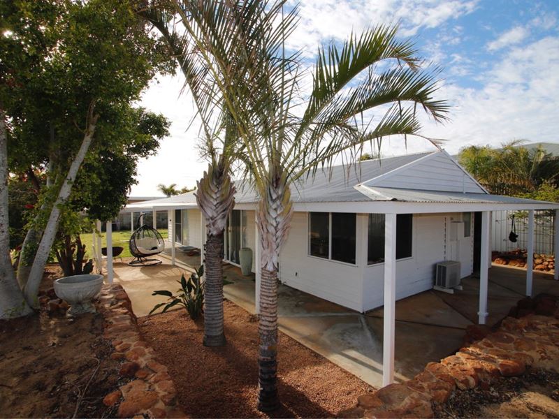 61 Gantheaume Crescent, Kalbarri