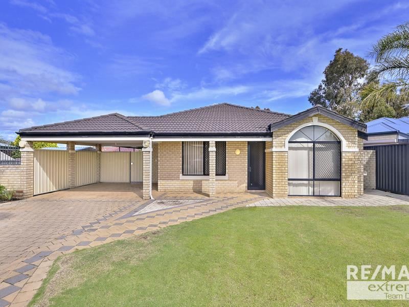 11 Retreat Green, Banksia Grove WA 6031