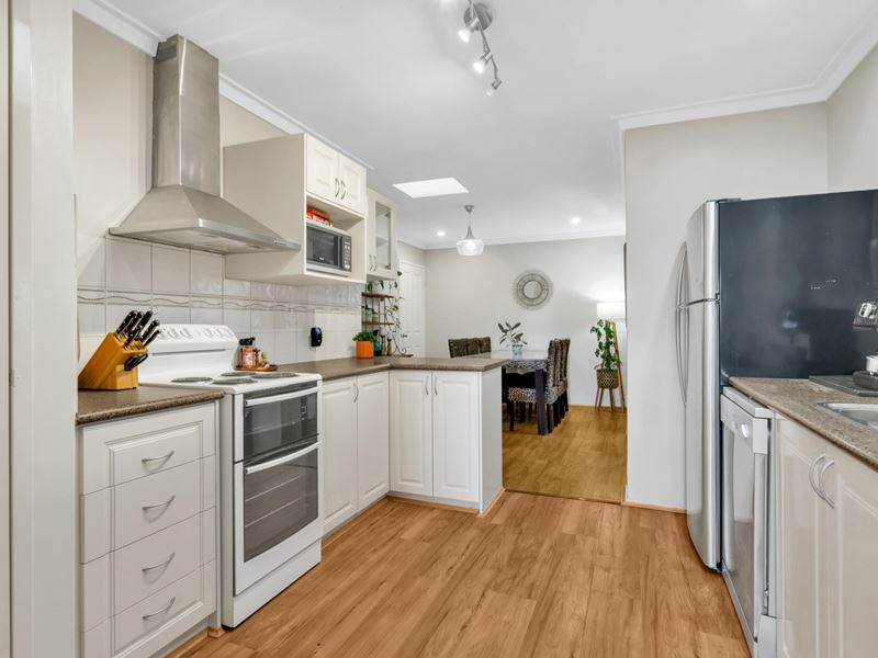 55 McNamara Drive, Thornlie