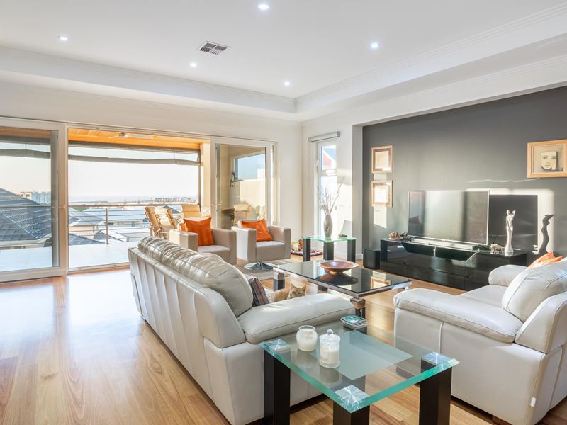 23 Newark Turn, North Coogee