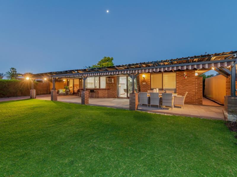 14 Bagot Court, Leeming WA 6149