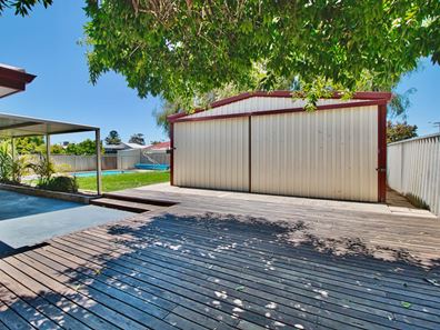 2 Tanby Place, Cooloongup WA 6168