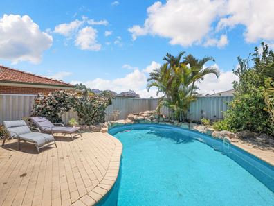10 Grevillea Place, Canning Vale WA 6155