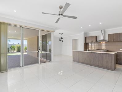 10 Pipistrelle Avenue, Baldivis WA 6171