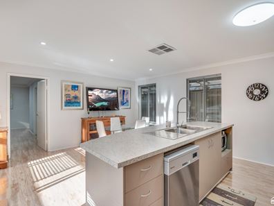 61 Mead Street, Byford WA 6122