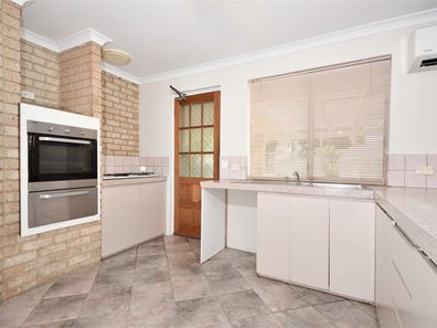 19 Leeward Close, Safety Bay WA 6169