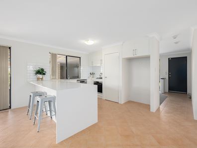 3B Langham Gardens, Wilson WA 6107