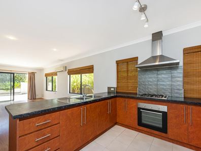 119 Pavilion Circle, The Vines WA 6069