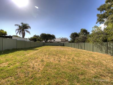 2B West Parade, South Guildford WA 6055