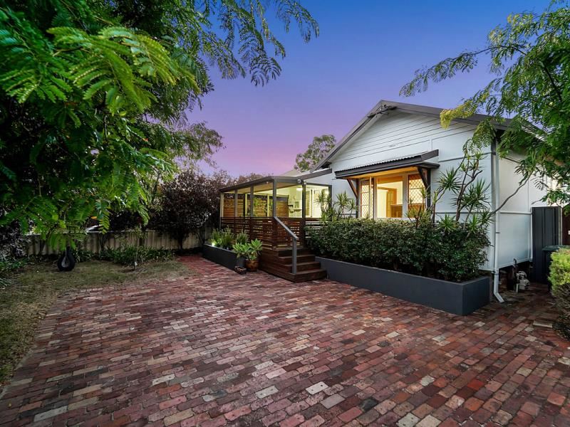 11 Sleight Street, St James