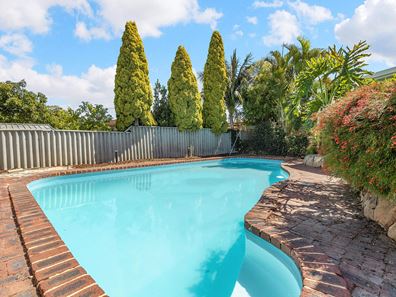 16 Whittington Avenue, Carine WA 6020