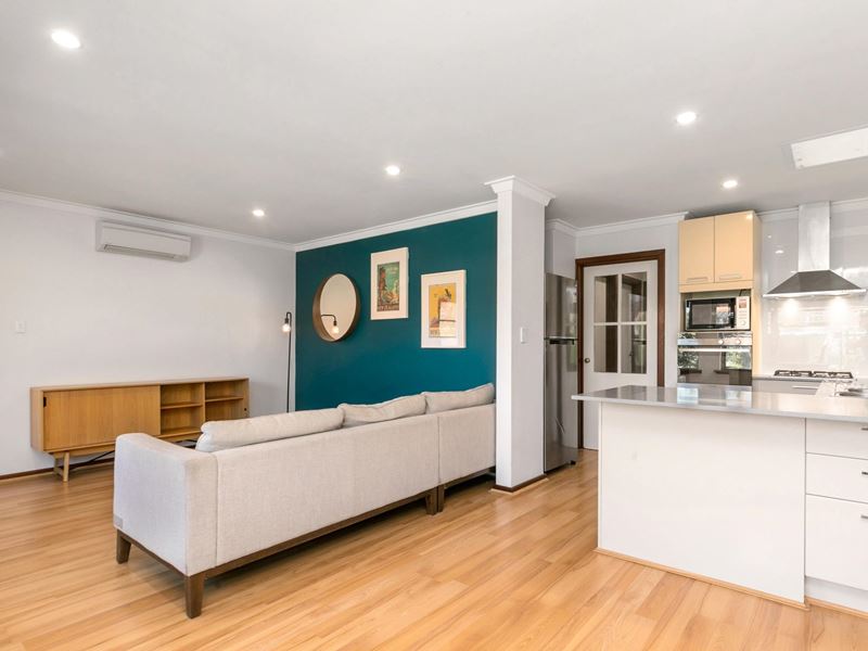 2/2-4 Adrian Street, Palmyra