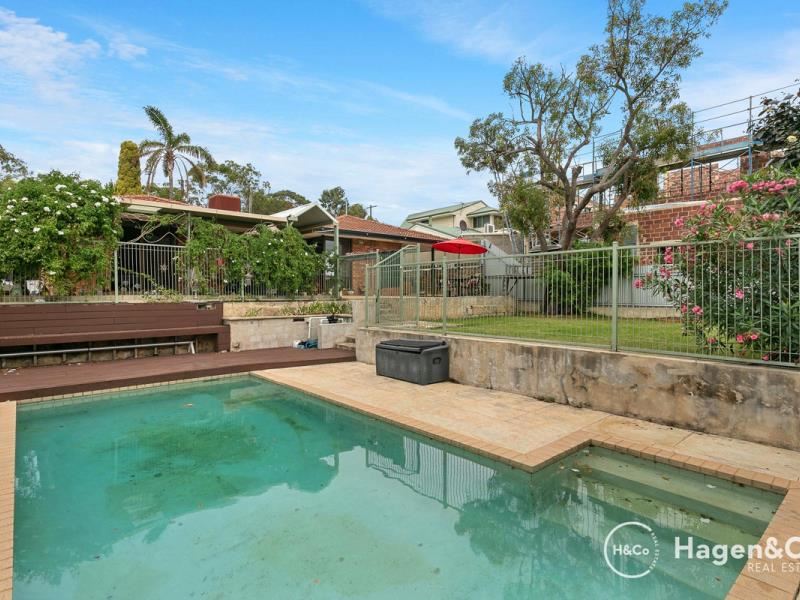 27 Treswell Court, Karrinyup WA 6018