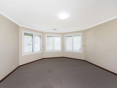 23 Montmartre Green, Port Kennedy WA 6172