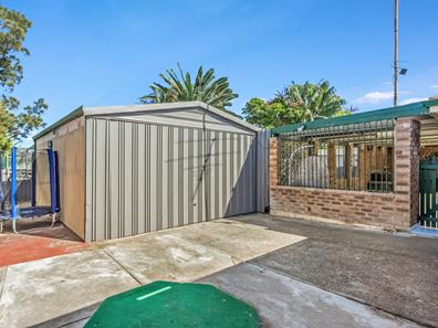 16 Haselmere Circus, Rockingham WA 6168