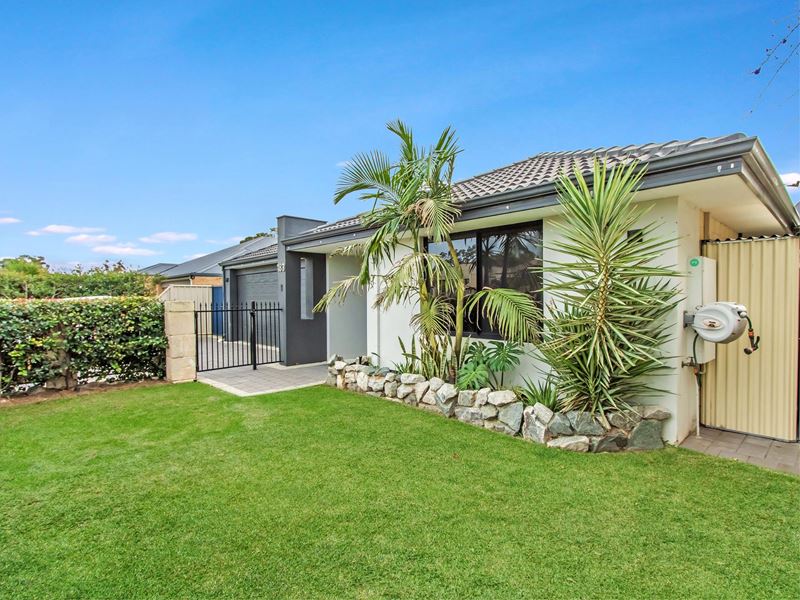 183 Pebble Beach Boulevard, Meadow Springs