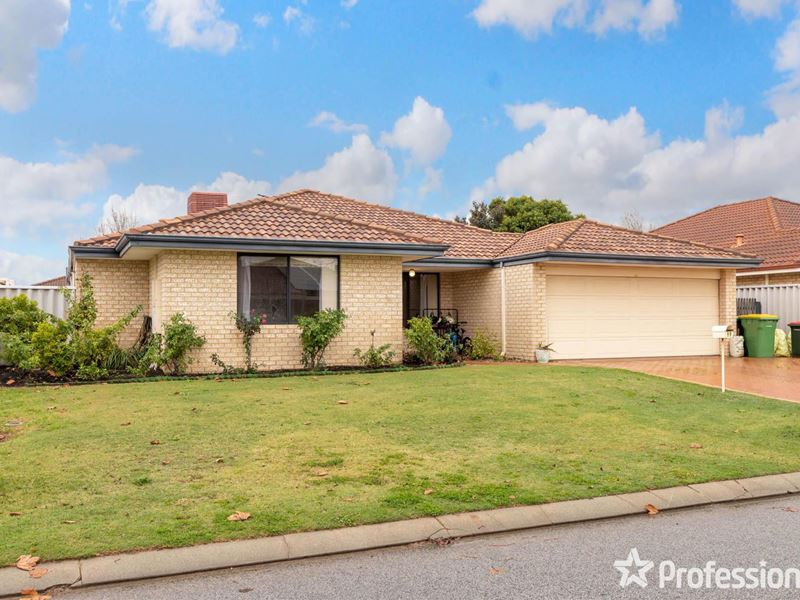 99 San Sebastian Boulevard, Port Kennedy WA 6172