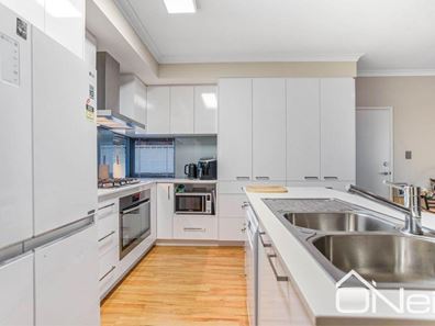 234A Seville Drive, Seville Grove WA 6112