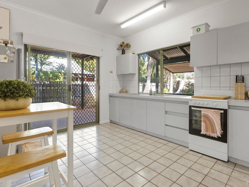 1 Leichhardt Place, Broome
