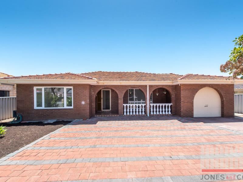 242A Grand Promenade, Dianella WA 6059