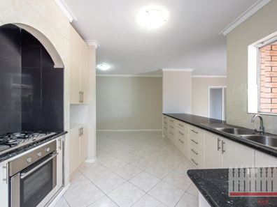 242A Grand Promenade, Dianella WA 6059