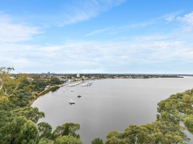 8/2 Bindaring Parade, Claremont