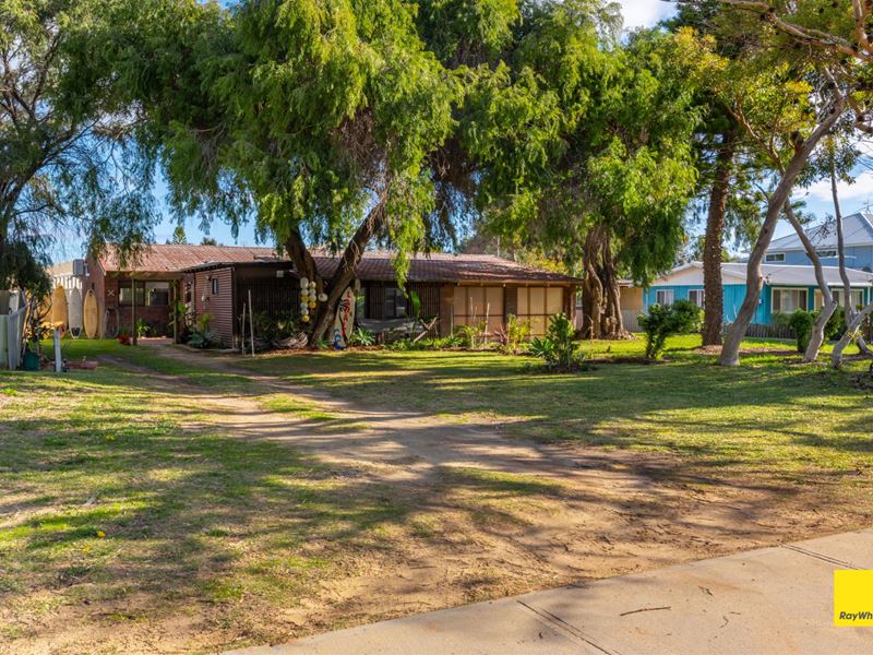 1/6 Walker  Avenue, Lancelin