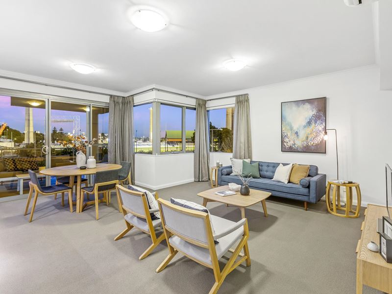 4/1 Erskine Link, East Perth