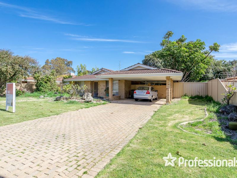 21 Braemore St, Seville Grove WA 6112