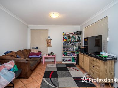 21 Braemore St, Seville Grove WA 6112