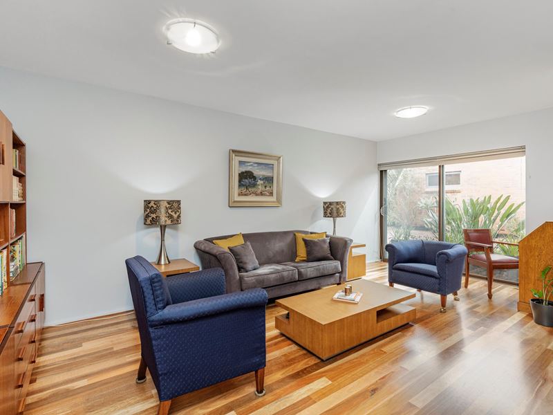 4/9 South Terrace, Como