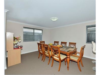 10 Stirling Grove, Mandurah WA 6210