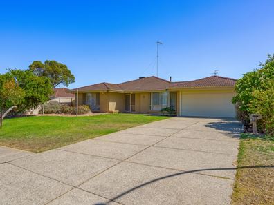 94 Peelwood Parade, Halls Head WA 6210