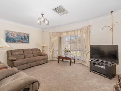 94 Peelwood Parade, Halls Head WA 6210