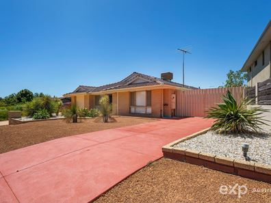 54 Mahogany Drive, Halls Head WA 6210