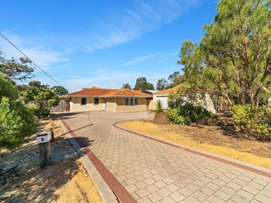 6 Madera Place, Lesmurdie WA 6076