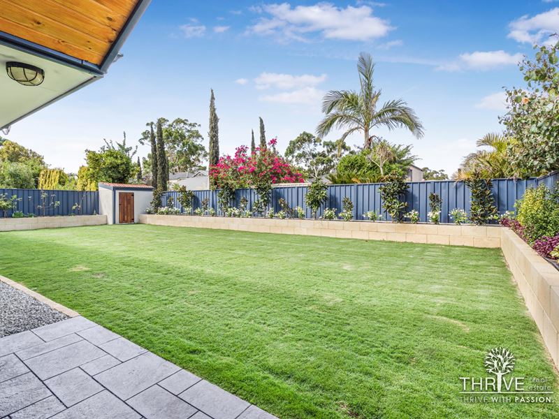 8 The Pines  Grove, Jandakot