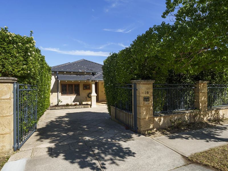 15 Albert St, South Perth