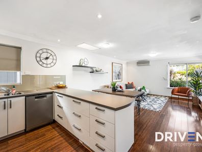 18 Hutchings Way, Kardinya WA 6163