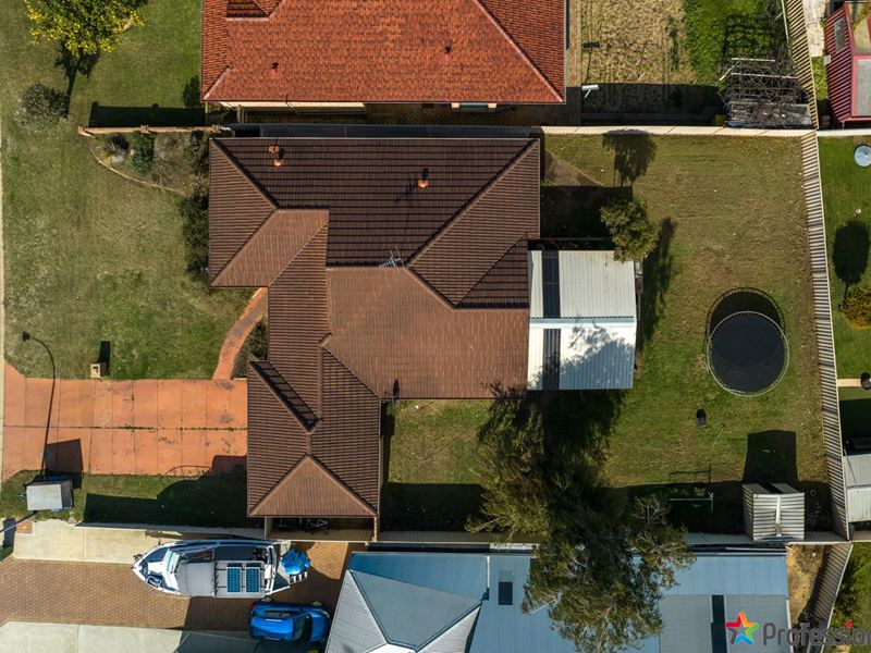 73 Sunningdale Chase, Meadow Springs