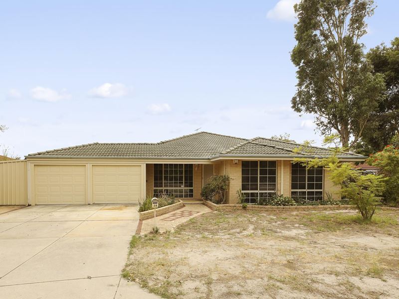 28 Campolino Gardens, Stratton