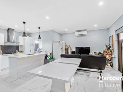 42B Derrington Crescent, Balga WA 6061